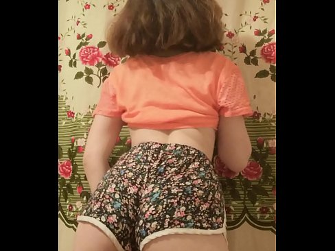 ❤️ سيڪسي نوجوان بيبي پنهنجي شارٽس کي ڪئميرا تي هٽائيندي سپر جنسي تي sd.myastro.top